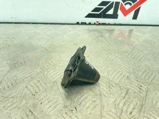 Фото запчасти крепление запасного колеса Opel Astra 2011 Б/У запчасть Запчасть крепление запасного колеса Opel Astra 2011