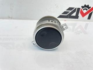 Запчасть дефлектор отопителя правый Mitsubishi Outlander 2004