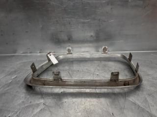 Рамка решетки радиатора правая BMW X5 E53 (2000-2007) Рамка решетки радиатора правая BMW X5 E53 (2000-2007)