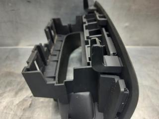 Накладка декоративная Laguna II 2001-2008 2005 v30 хетчбэк F4R714 Накладка декоративная Laguna II 2001-2008 2005 v30 хетчбэк F4R714