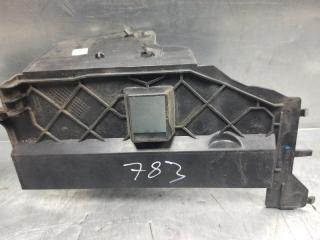 Пыльник (кузов наружные) Laguna II 2001-2008 2005 v30 хетчбэк F4R714