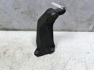 Кронштейн двигателя правый Volkswagen Golf III/Vento 1991-1997 V7A619