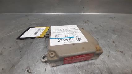 Блок управления AIR BAG Volkswagen Passat [B5] 1996-2000 1997 v43