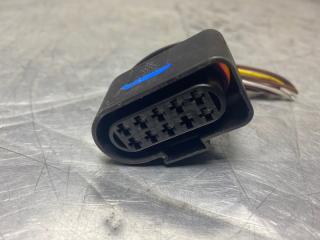 Запчасть разъем SKODA Octavia (A5 1Z-) 2004-2013 2010 v47