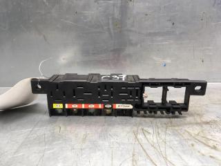 Блок предохранителей Volkswagen Bora 1997-2005 1999 v49