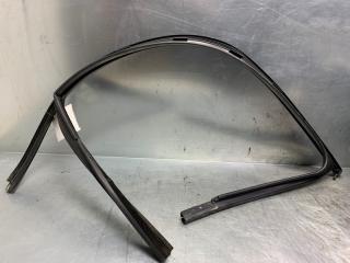 Уплотнитель стекла двери Volkswagen Passat [B6] 2005-2010 2010 v69
