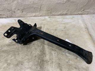 Кронштейн замка капота Volkswagen Touareg 2002-2010 2006 v93