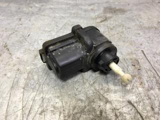 Запчасть моторчик корректора фары FORD Focus II 2005-2008 2006 v40 хетчбэк 1 1324268 Б/У Моторчик корректора фары FORD Focus II 2005-2008 2006 v40 хетчбэк 1 1324268 Б/У