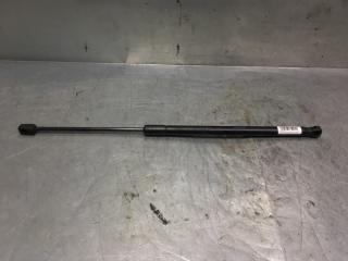 Амортизатор капота Volkswagen Touareg 2002-2010 2006 v93 контрактная Амортизатор капота Volkswagen Touareg 2002-2010 2006 v93