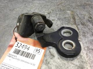 Петля двери передней правой нижняя FORD Focus III 2011-2019 2011 v95