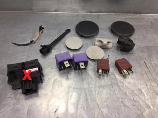 Запчасть электрика renault поштучно Renault Laguna II 2001-2008 2005 v30