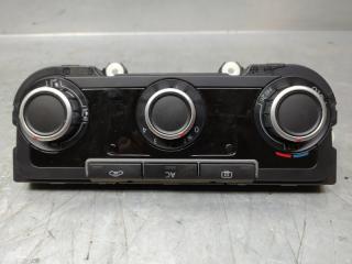 Блок управления климатической установкой Volkswagen Passat [B6] 2005-2010 2010 v69