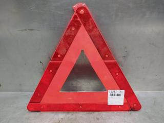 Запчасть знак аварийной остановки Volkswagen Bora 1997-2005 1999 v85 СЕДАН 1.6 AEH 2038900197 Б/У Знак аварийной остановки Volkswagen Bora 1997-2005 1999 v85 СЕДАН 1.6 AEH 2038900197 Б/У