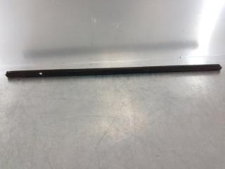 Накладка стекла переднего левого FORD C-MAX 2003-2010 2005 v103