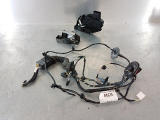 Детали передней левой двери FORD Focus II 2008-2011 2009 v99