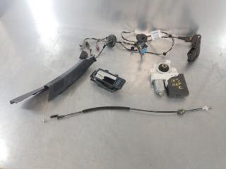 Детали передней правой двери FORD C-MAX 2003-2010 2005 v103