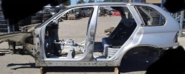 Порог со стойкой левый BMW X5 E53 2003 v24