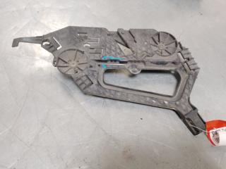 Кронштейн фар правый SKODA Octavia RS (A5 1Z-) 2004-2013 2007 v100RS