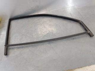 Уплотнитель стекла двери Volkswagen Golf 4 1997-2005 1999 v108