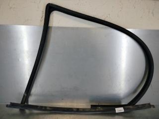 Уплотнитель стекла двери Volkswagen Bora 1997-2005 1999 v85
