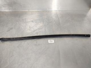 Запчасть накладка стекла переднего левого Hyundai Creta 2018 v125