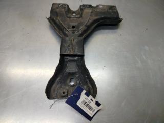 Кронштейн замка капота Volkswagen Tiguan 2007-2011 2010 v121