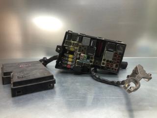Блок предохранителей FORD C-MAX 2003-2010 2008 v102
