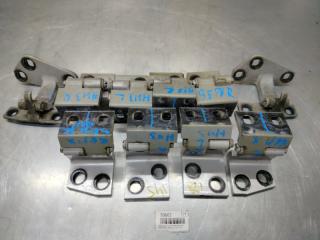 Запчасть петля двери передней левой верхняя BMW X5 E53 2003 v24