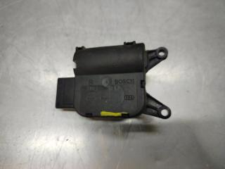 Моторчик заслонки отопителя AUDI A4 [B6] 2000-2004 2002 v91