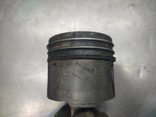 Поршень Yaris Verso 1999-2005 v13 1.4 disel Поршень Yaris Verso 1999-2005 v13 1.4 disel