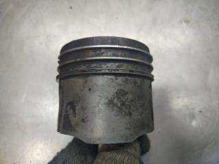 Поршень Yaris Verso 1999-2005 v13 1.4 disel Поршень Yaris Verso 1999-2005 v13 1.4 disel