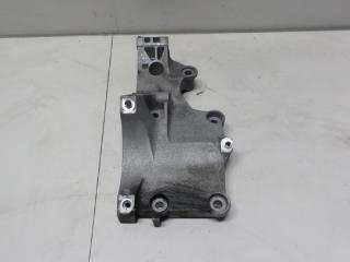 Кронштейн генератора Volkswagen Golf V 2003-2009 2007 v67