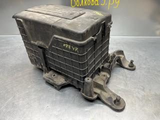 Крепление АКБ (корпус/подставка) Volkswagen Passat [B6] 2005-2010 2009 v132