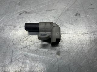 Фото запчасти датчик положения распредвала FORD C-MAX 2003-2010 2005 v103 контрактная запчасть Запчасть датчик положения распредвала FORD C-MAX 2003-2010 2005 v103