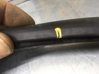 Уплотнитель двери A4 [B6] 2000-2004 2002 v38 СЕДАН 1