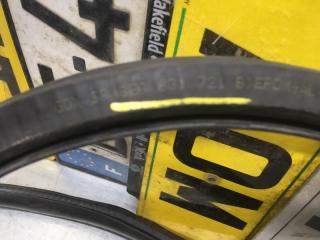 Уплотнитель двери A4 [B6] 2000-2004 2002 v38 СЕДАН 1