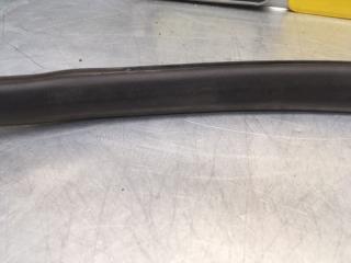 Уплотнитель двери A4 [B6] 2000-2004 2002 v38 СЕДАН 1