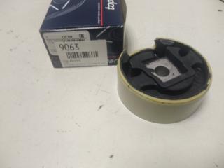 Опора двигателя Volkswagen Golf V 2003-2009