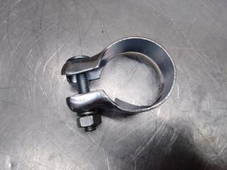 Фото запчасти крепеж глушителя новая запчасть Запчасть крепеж глушителя