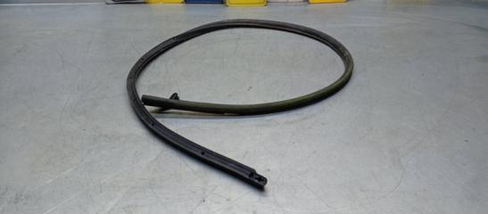 Уплотнитель двери SKODA Octavia (A7) 2013-2020 2014 v126