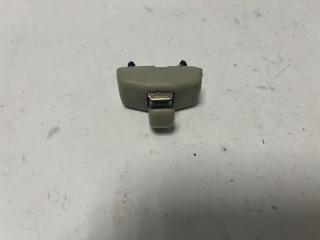 КРОНШТЕЙН СОЛНЦЕЗАЩИТНОГО КОЗЫРЬКА Volkswagen Bora 1997-2005 1999 v85