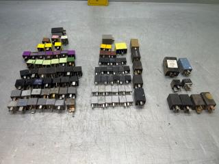 Фото запчасти реле Opel Meriva 2003-2010 2008 v18 контрактная запчасть Запчасть реле Opel Meriva 2003-2010 2008 v18