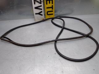 Уплотнитель двери SKODA Yeti 2009-2018 2013 v127