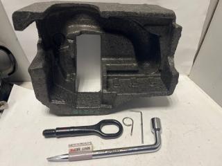 Крюк буксировочный SKODA Yeti 2009-2018 2013 v127 контрактная Крюк буксировочный SKODA Yeti 2009-2018 2013 v127