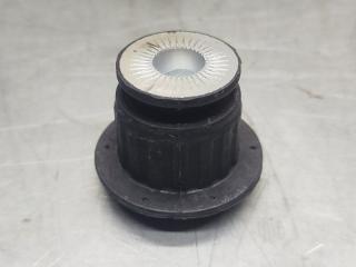 Запчасть сайлентблок переднего подрамника Audi 80/90 [B3] 1986-1991