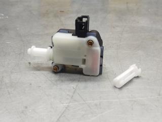 Активатор замка крышки бензобака