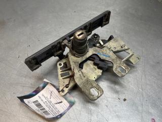 Ручка открывания багажника Volkswagen Passat [B5] 1996-2000 2000 v98