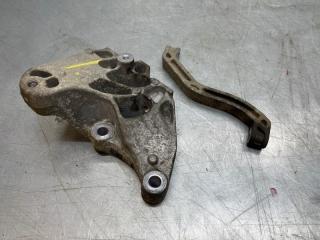 Кронштейн КПП левый Volkswagen Golf VI 2009-2013 2012 v50 контрактная Кронштейн КПП левый Volkswagen Golf VI 2009-2013 2012 v50