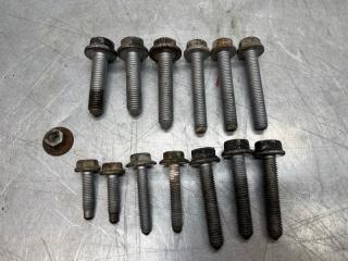 Болт Volkswagen Golf VI 2009-2013 2012 v50 контрактная Болт Volkswagen Golf VI 2009-2013 2012 v50