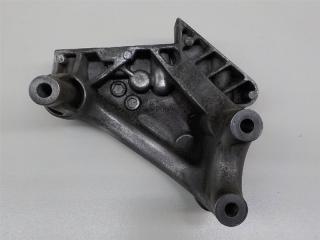 Кронштейн двигателя передний SKODA Octavia RS (A7) 2013-2020 2015 v123 контрактная Кронштейн двигателя передний SKODA Octavia RS (A7) 2013-2020 2015 v123